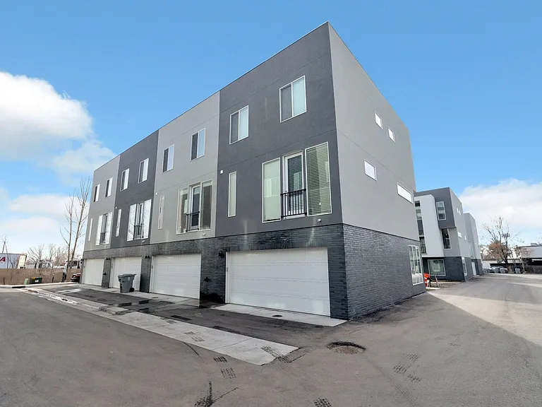1666 S 225 W — Photo 2