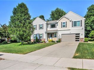 5372 McCormick Dr SW, Wyoming, MI