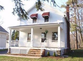 537 Solon Rd, Bedford, OH 44146