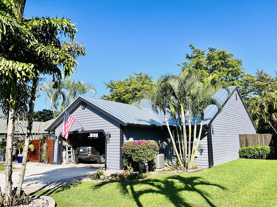 1st image of 457 Golden Wood Way