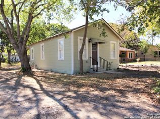 330 Sharmain Pl, San Antonio, TX 78221