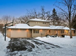 12801 Do Little Dr, Minnetonka, MN 55305