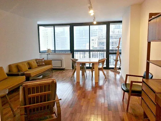 Rented by Level Group | media 13