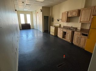 586 N Main St, Woonsocket, RI 02895