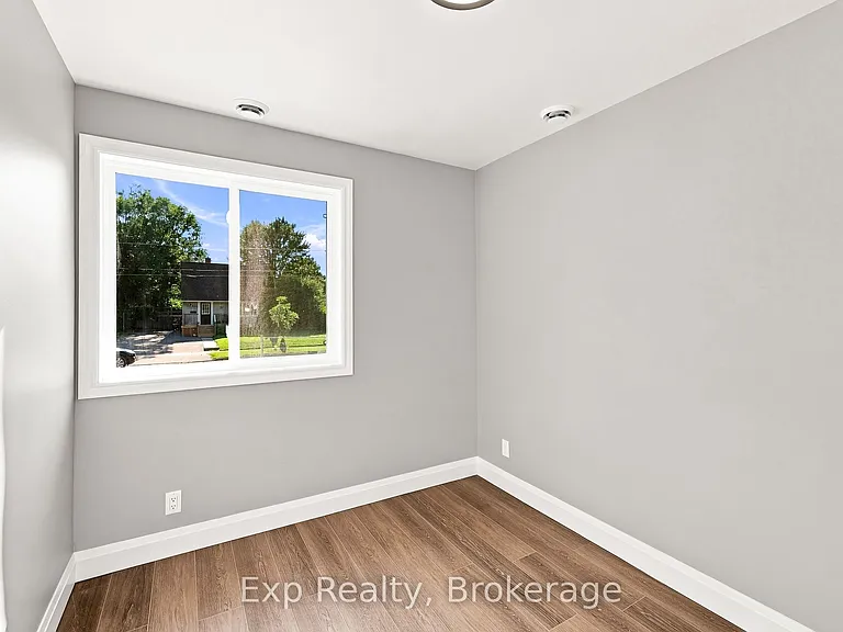372 Major St #A — Photo 26