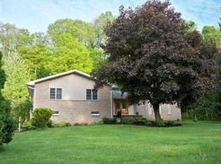 11082 Peck Rd, Mantua, OH 44255