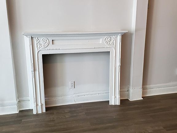 4th image of 1751 W Superior St