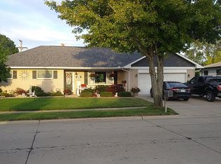 13065 Drake St, Southgate, MI 48195