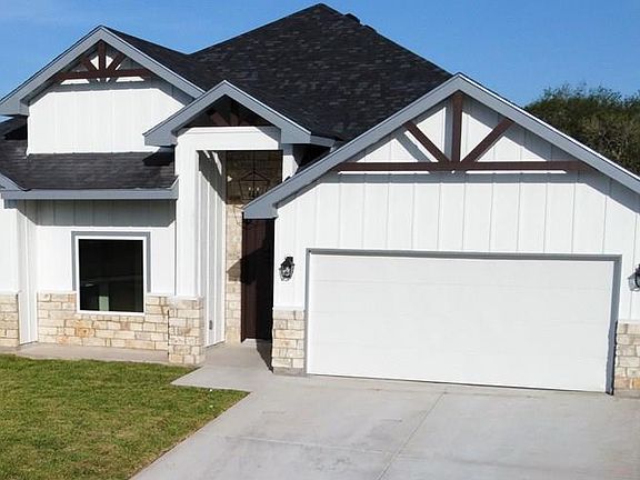 2nd image of 2518 S Christian Cir