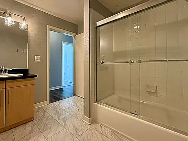 2nd image of 50 Moreland Way Floor 3-ID438-1