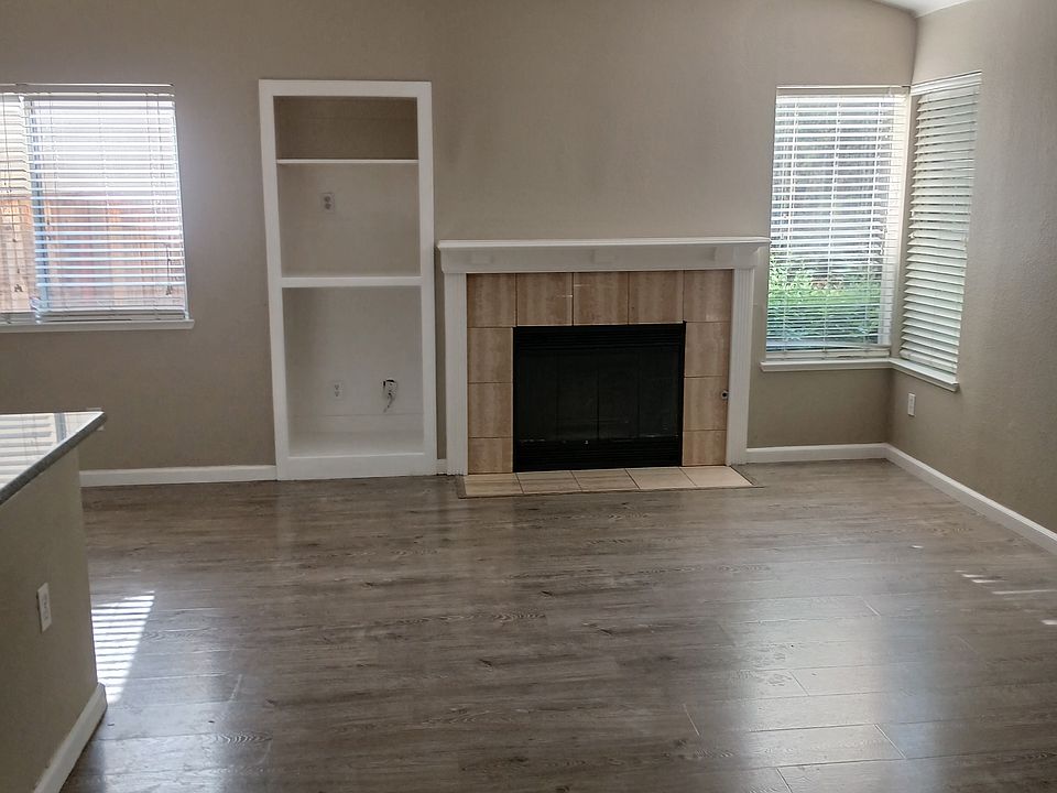 1st image of 4741 Knollpark Cir