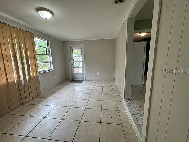 2976 Poplar St — Photo 11