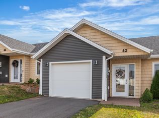 62 Kindred Ave E, Charlottetown, PE C1C0W9