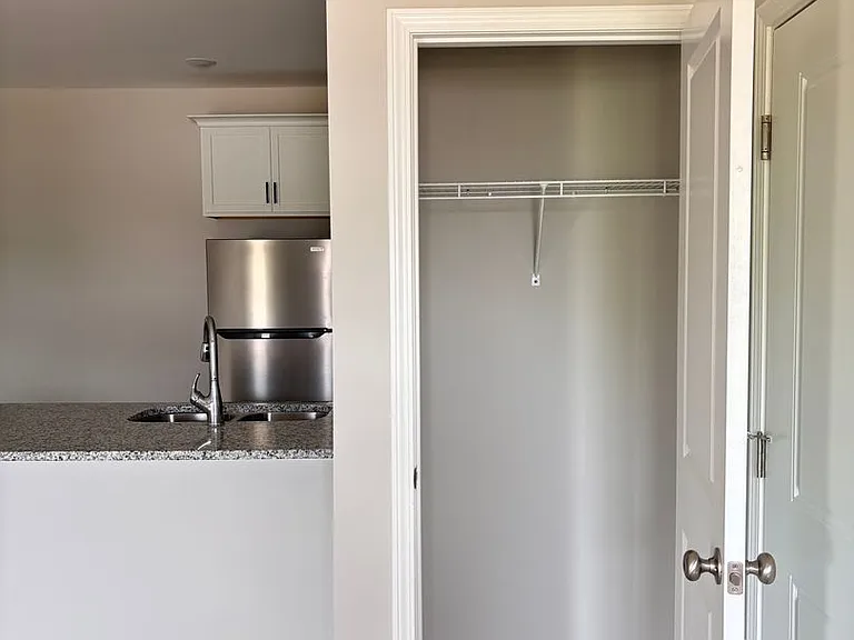 302 Hillview Mills Blvd — Photo 14