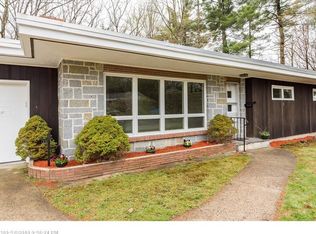 32 Hoyt St, Springvale, ME 04083