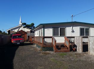 1060 SW Tara Ln, Waldport, OR 97394
