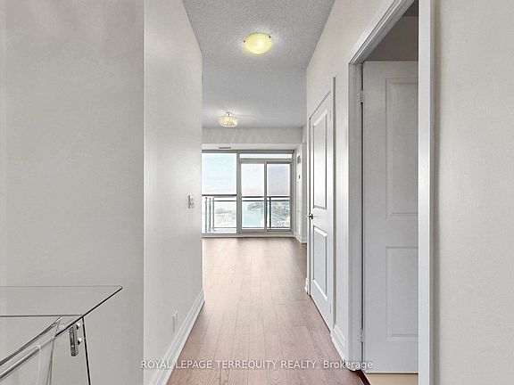 5th image of 33 Shore Breeze Dr #3111