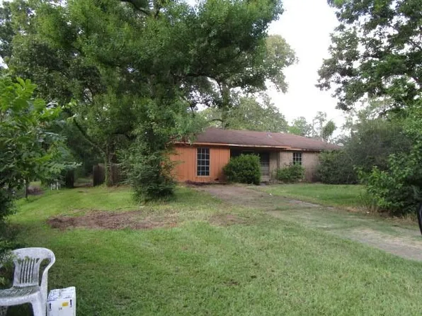 1208 Oriole Ln, Ball, LA 71405