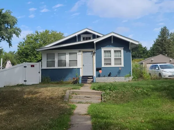 2043 Cottage Ave E, Saint Paul, MN 55119