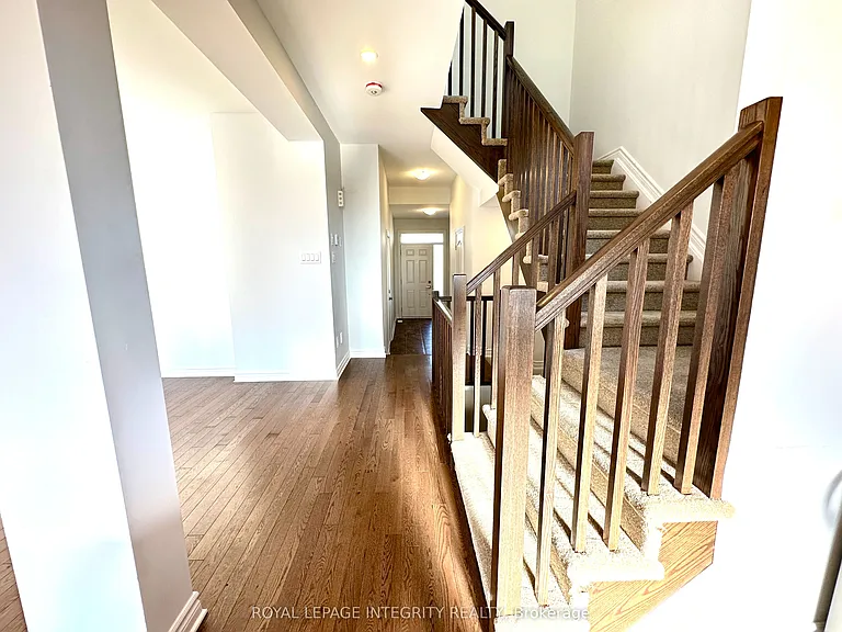 532 Supernova St — Photo 7