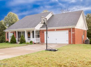 842 Grand Canyon Dr, Elizabethtown, KY 42701