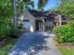 27 Woodmere Pl, Spring, TX 77381