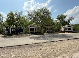 2915 Riverside Dr, Kerrville, TX 78028
