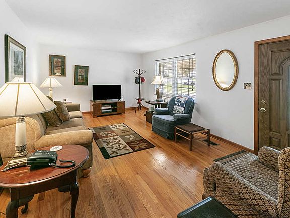3rd image of 4412 Lonor Dr