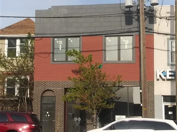 5518 Kennedy Boulevard COMMERCIAL SPACE image 1 of 2