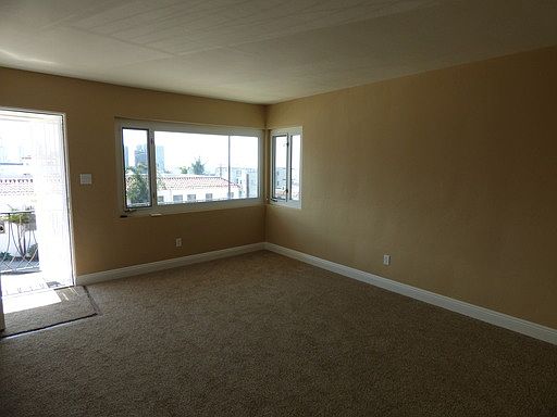 5th image of 2311 Brant St