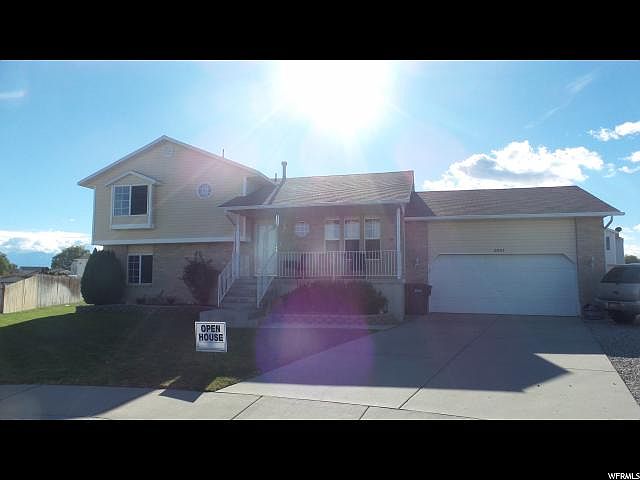 1st image of 3051 S Meadow Point Ct