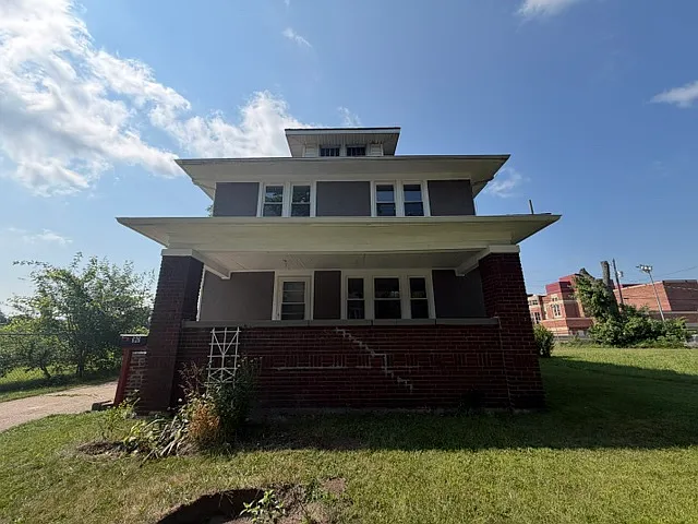 626 E Dayton St — Photo 15