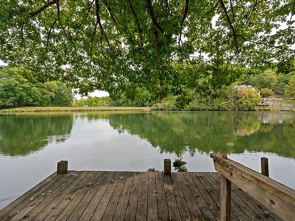 4th image of 3768 Marian Lake Way