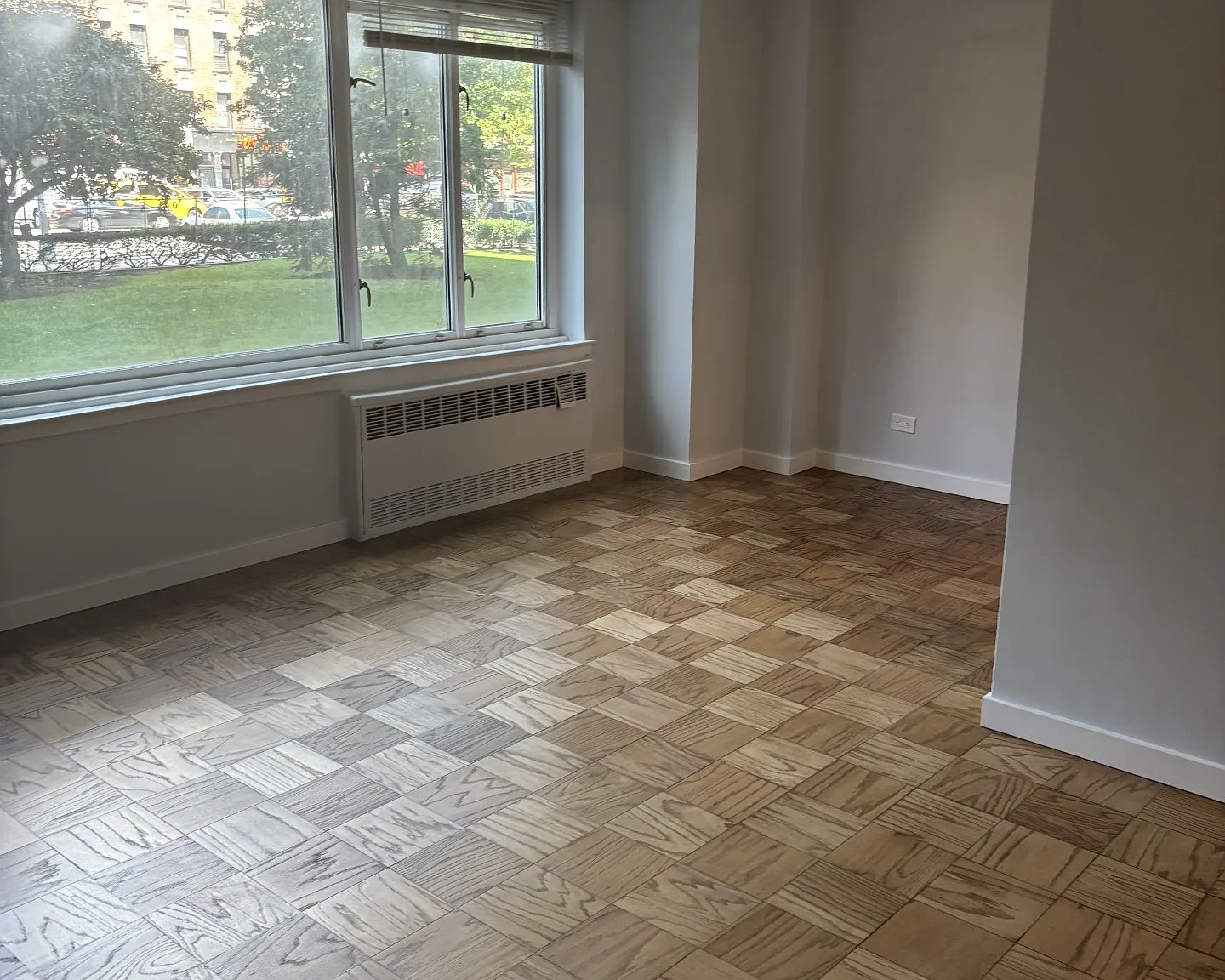 392 Central Park West — Photo 4