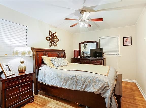 5th image of 2717 Jeanne St