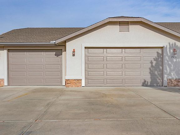 7431 N. Starry Sky Dr. - Garages