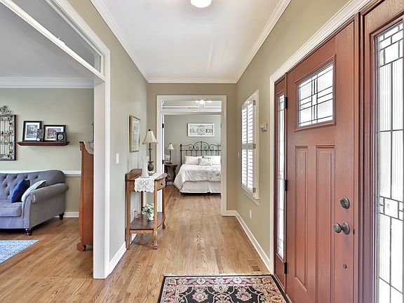 5th image of 1935 Streamwood Dr
