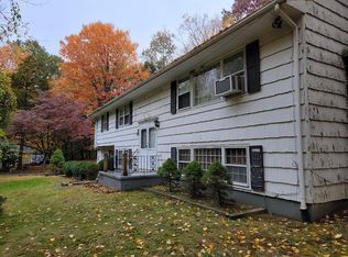 150 Wildwood Rd, Stamford, CT 06903