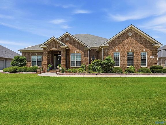 2nd image of 237 Nettles Dr