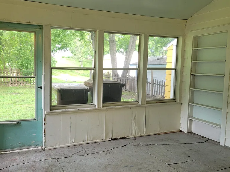 401 Central Ave — Photo 31