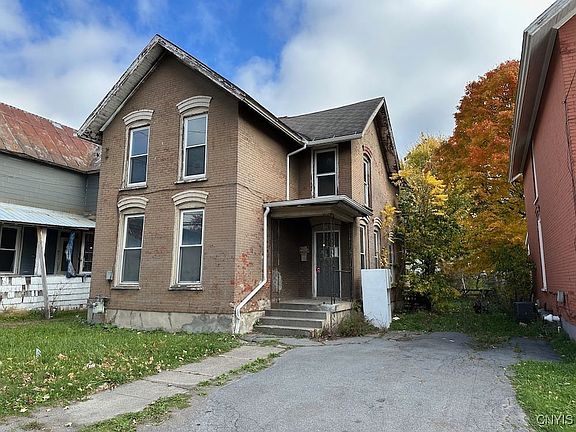 2nd image of 544 Mill St
