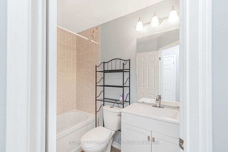 Hamilton Townhouse for rent - 3 Bedrooms — photo 10