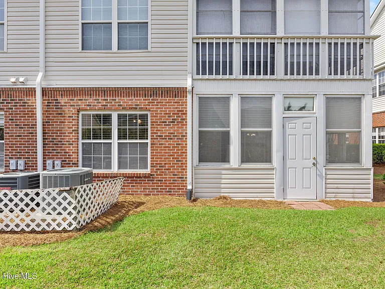 1604 Willoughby Park Ct #1 — Photo 30