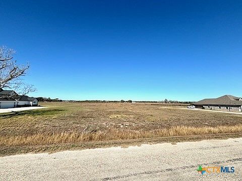 5th image of 1040 Sendera Loop