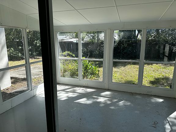5th image of 1665 Brady Dr