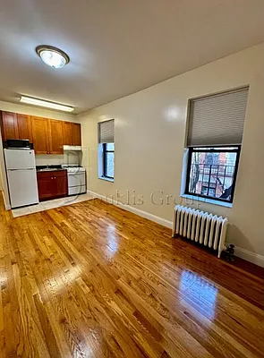 Rented by Bouklis Group | media 1