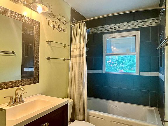 3rd image of 3812 Fleming Ave NE