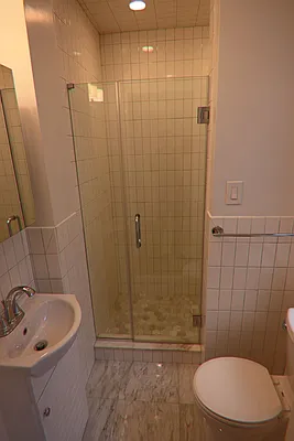 Rented by PMG Real Estate  | media 28