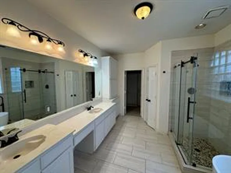 1100 Hunters Creek Dr — Photo 20