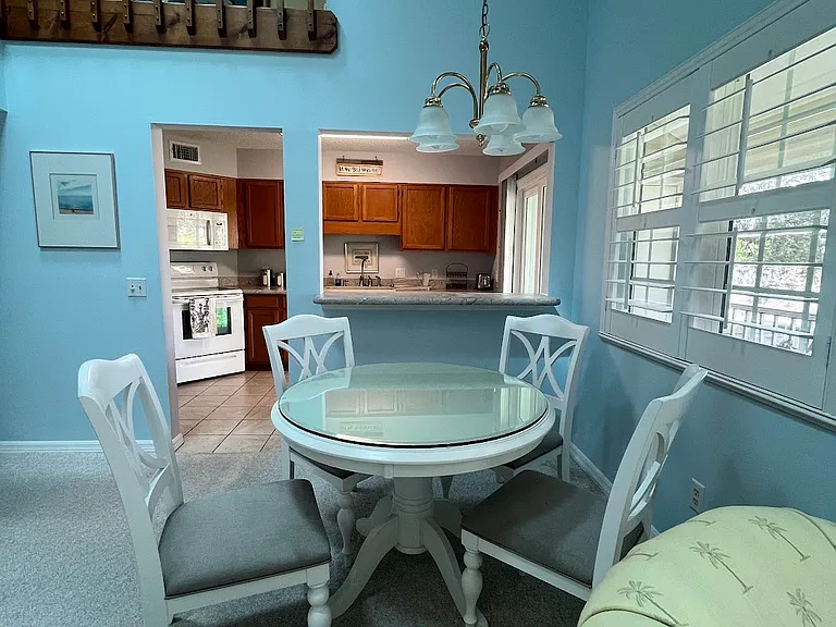1924 Westminster Cir #6 — Photo 7